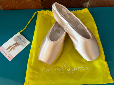 Gaynor Minden USA Production Pointe shoe SK9.5M3XDL